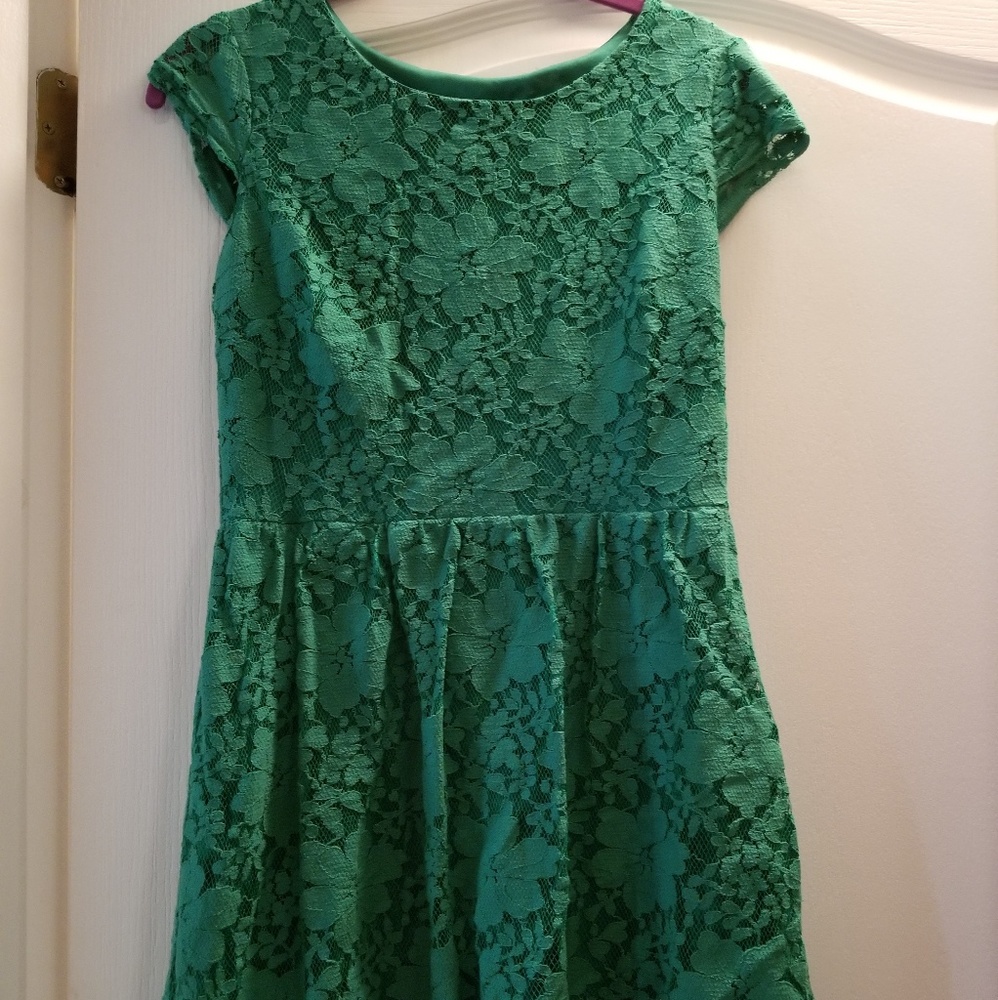 Petite Size-4 Green lace dress